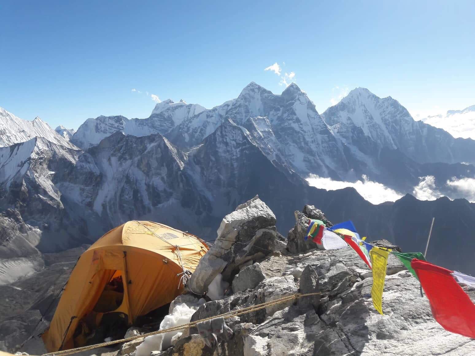 アマダブラム シェルパ族が案内するネパールの旅|ロイヤルオーキッドトレックス